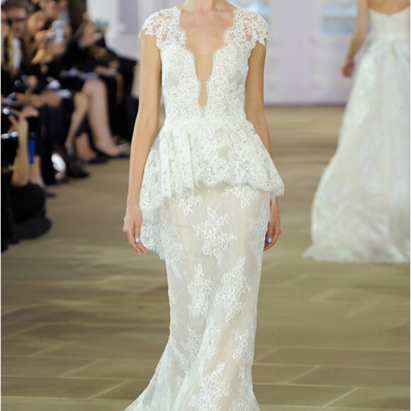 NEW Ines di Santo Violet Lace Deep-V Plunging Wedding Gown (Unworn, Unaltered) - Picture 1 of 8